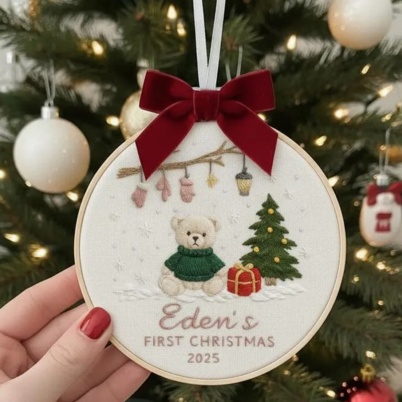 Personalised Embroidered Name Baby's First Christmas Ornament Custom Embroidery Hoop Baby 1st Christmas Baubles Keepsake New Baby Ornament