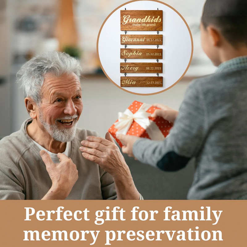 Personalised Wooden Name Sign Custom Grandkids Hanging Signs Engraved Family Name and Date Sign Personalised Gift for Grandparents