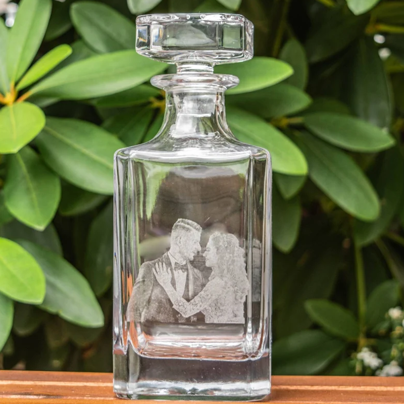 Custom Etched Photo Whiskey Glass Decanter Personalised Laser Engraved Bourbon Bottle Anniversary Gift for Him Dad Husband