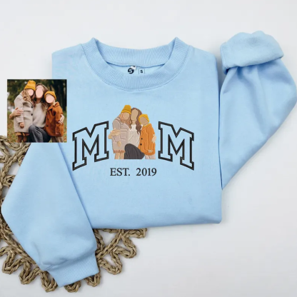Personalised Embroidered Mama Portrait Sweatshirt Custom Embroidered Hoodie with Family Photo Mother's Day Gifts