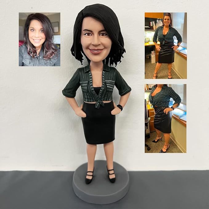 Fully Body Customizable 1 Person Custom Female Bobbleheads with Text Engraved