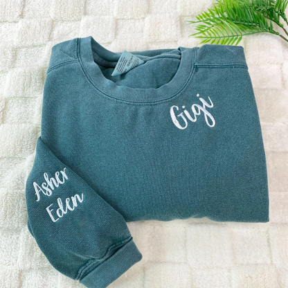 Custom Mama Embroidered Sweatshirt with Kids Names on Sleeve Personalised Mum Embroidery Hoodie