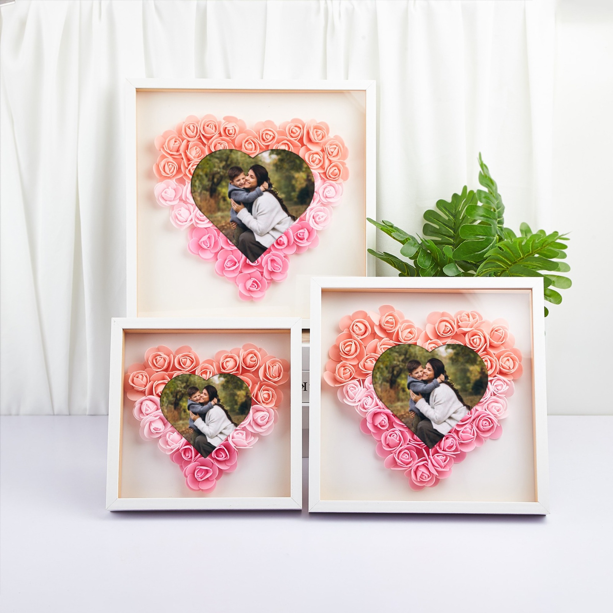 Personalised Heart Photo Flower Shadow Box Rose Frame Mother’s Day Gift for Mom, Grandma, Nana