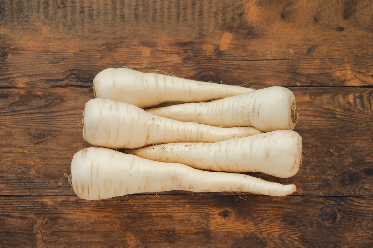 Warrior organic parsnip seeds, perfect for enriching garden soil and healthy vegetable growth