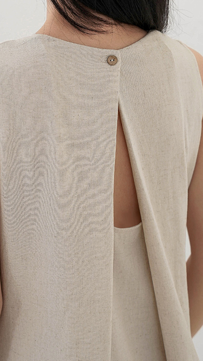 Women's French-style sleeveless open-back cutout dress with a pastoral aesthetic.
