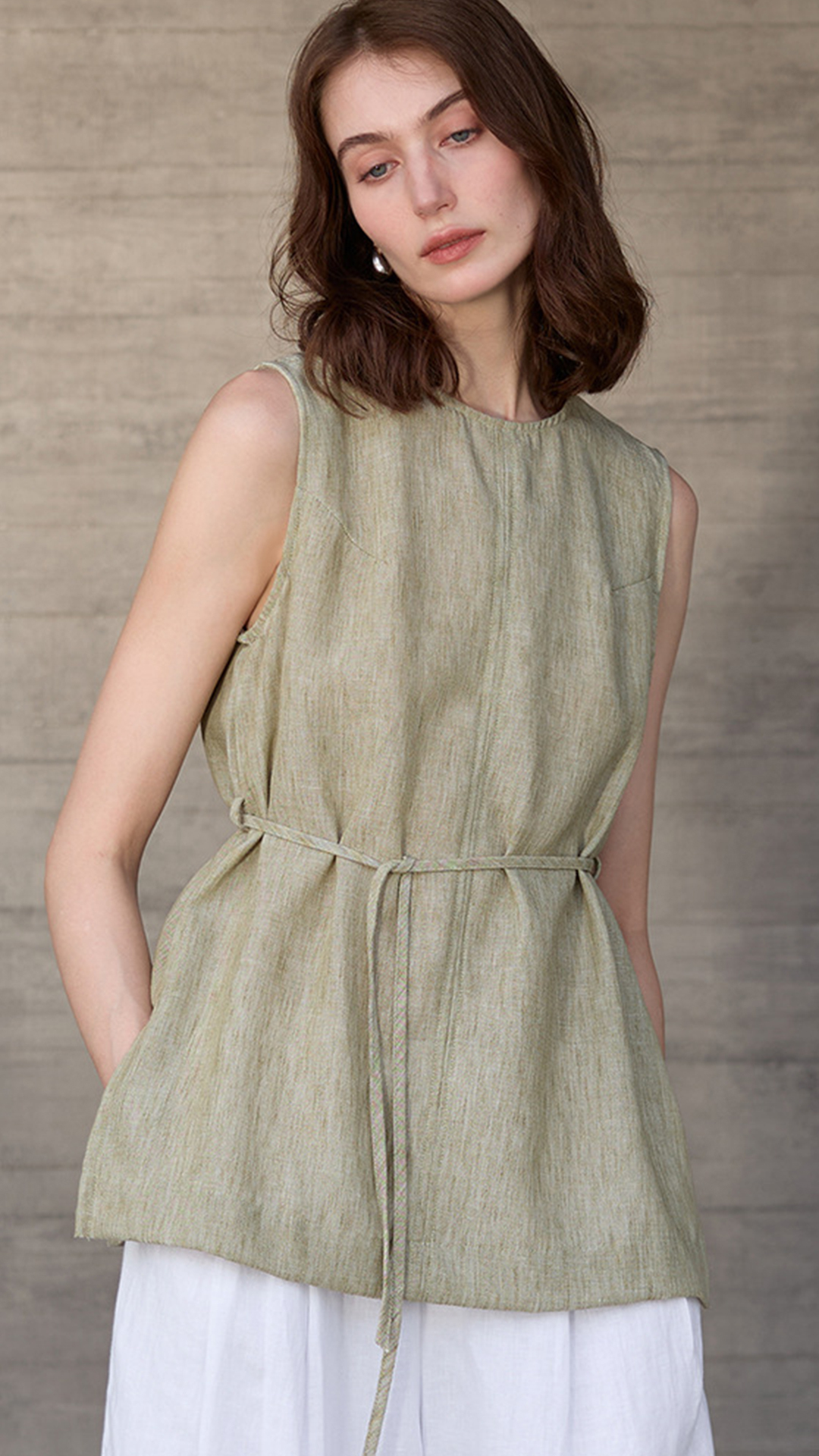Women's Pure Linen Sleeveless Tie-Front Loose Top