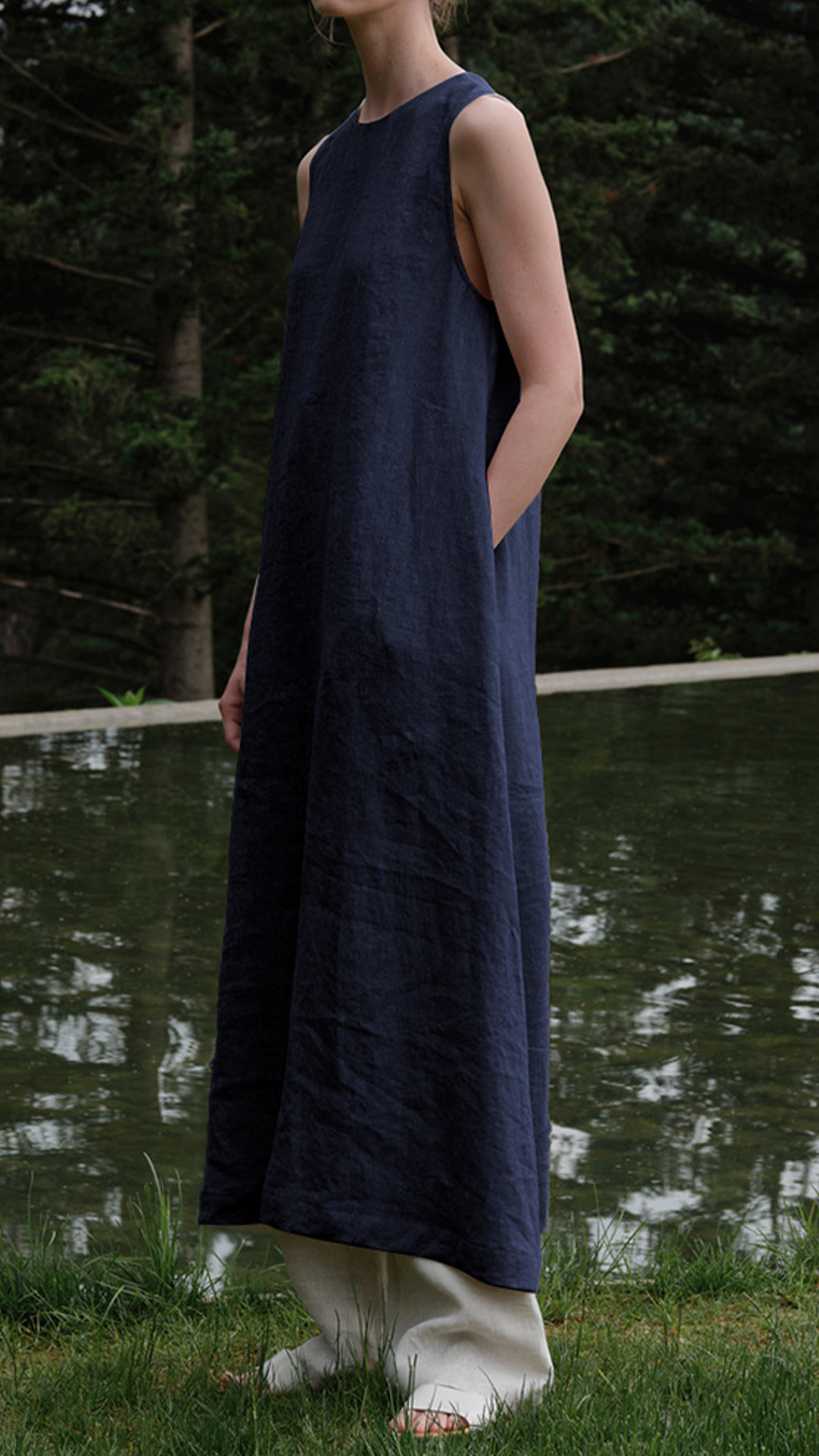 Women's French-style sleeveless open-back cutout dress with a pastoral aesthetic.