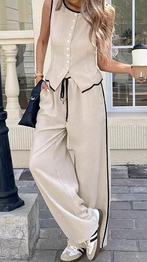 Women's Elegant Sleeveless Top and Trousers Set with Contrast Piping