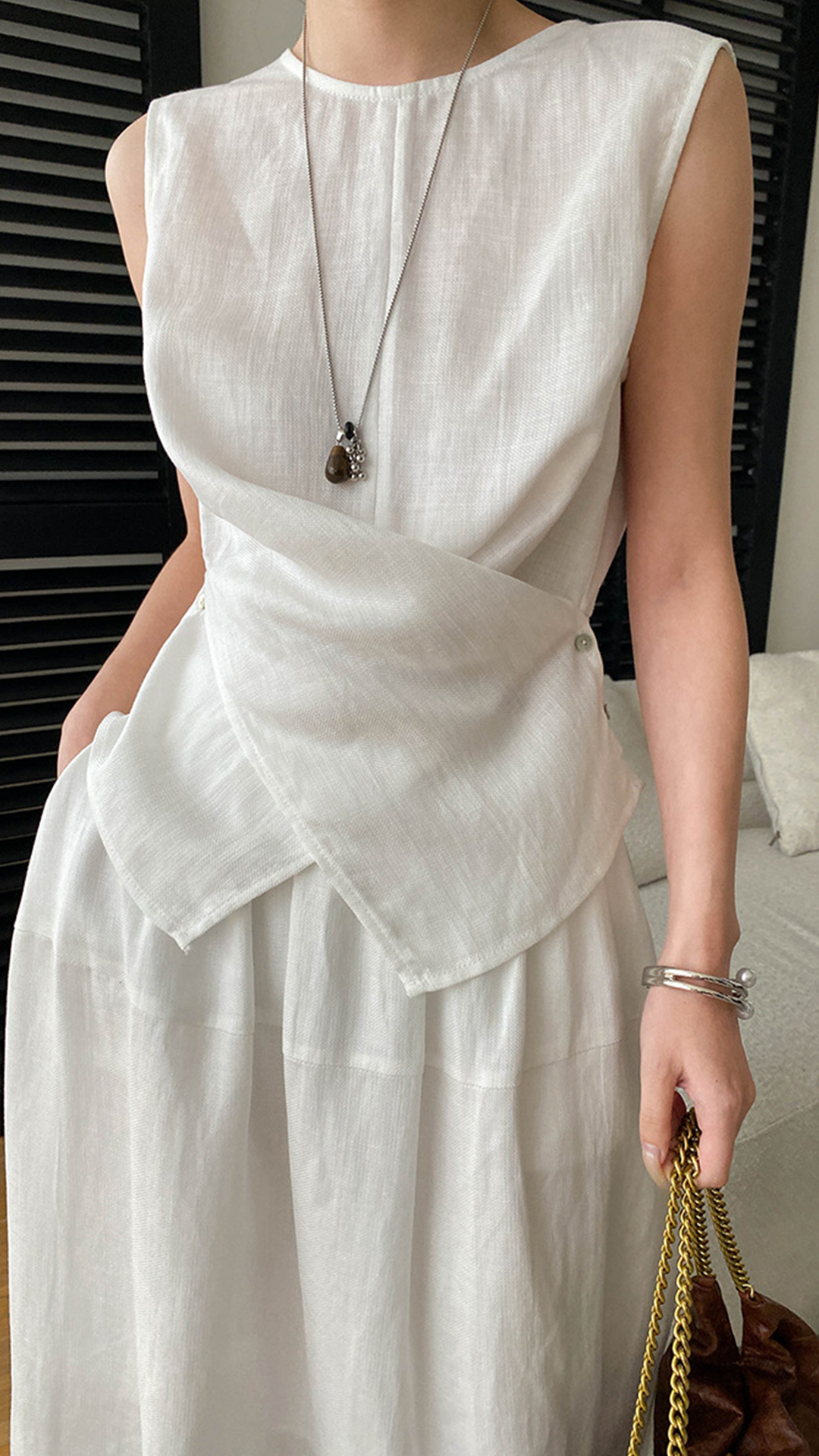 Women's Linen Sleeveless Shirt with Side Slits and Elastic-Waist Skirt Set