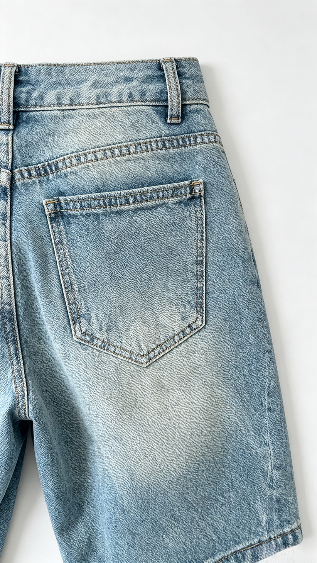 Women Light Wash Distressed Straight Leg Denim Bermuda Shorts