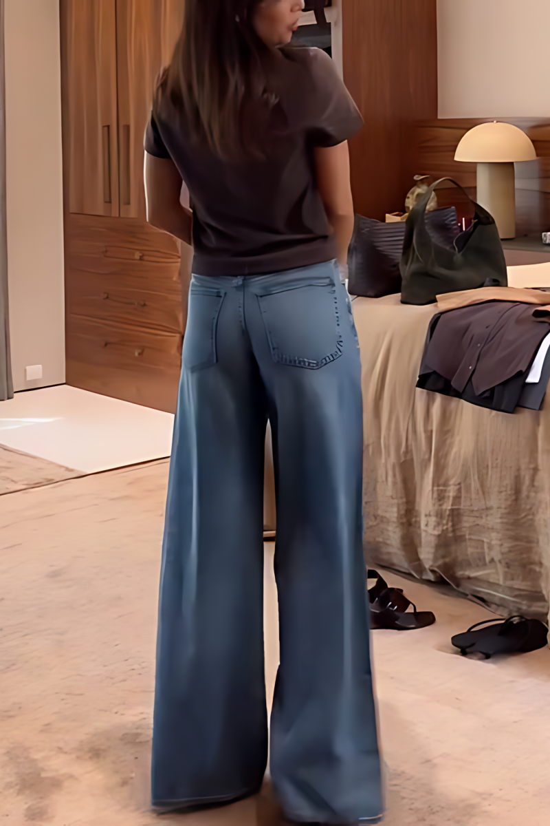 Women's simple and versatile casual straight-leg jeans