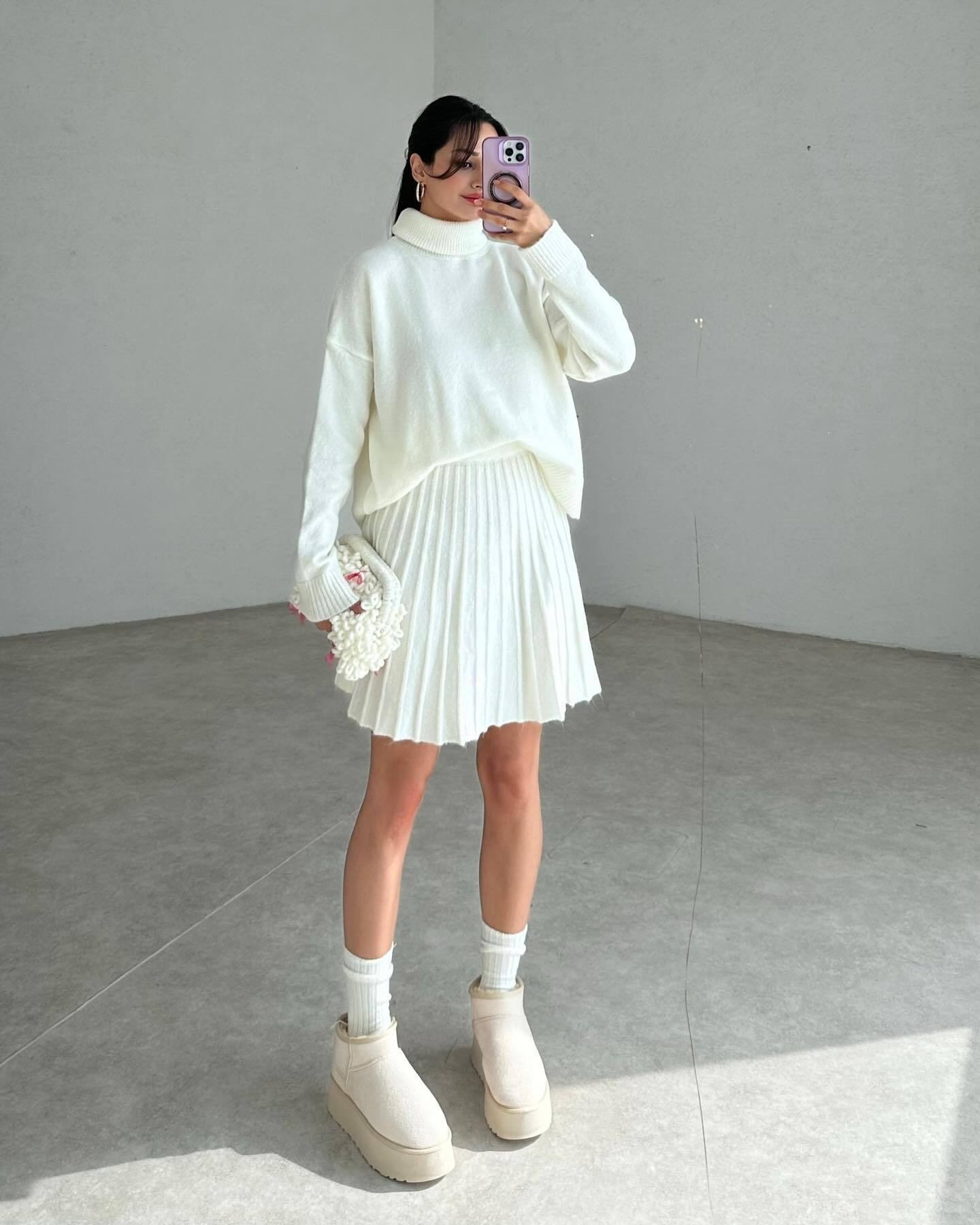 High-Neck Knitted Skirt Suit for Elegant Style(Top + Skirt)