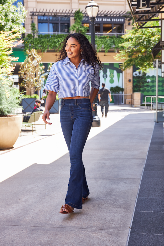 Last Day 70% OFF🔥Fitted Vintage Flared Jeans (Buy 2 Free Shipping)