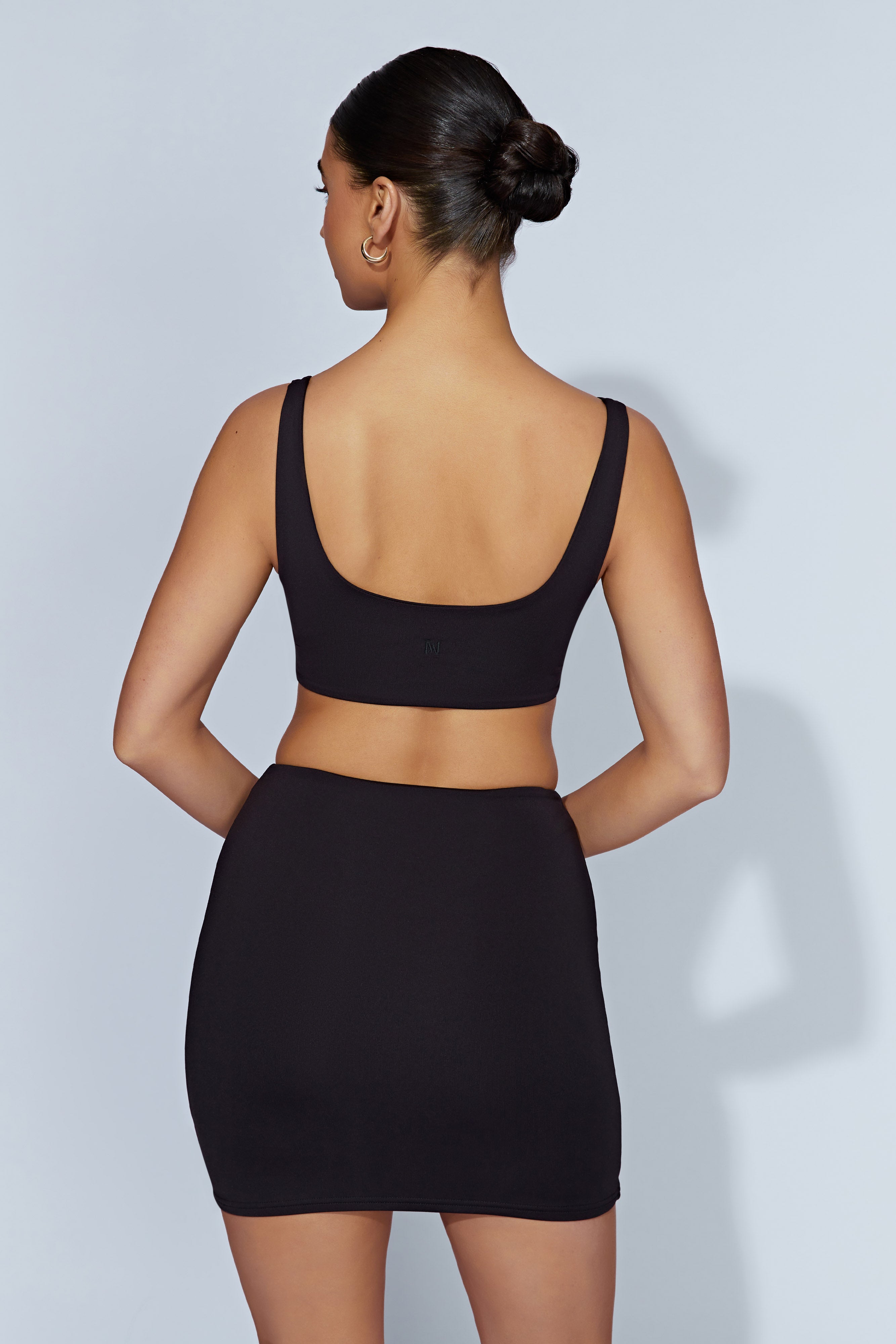 Jemma Scoop Neck Super Crop Top - Black-My Chic Way.All Rights Reserved