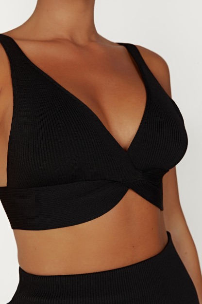 Kaesha Twist Front Knit Top - Black-My Chic Way.All Rights Reserved