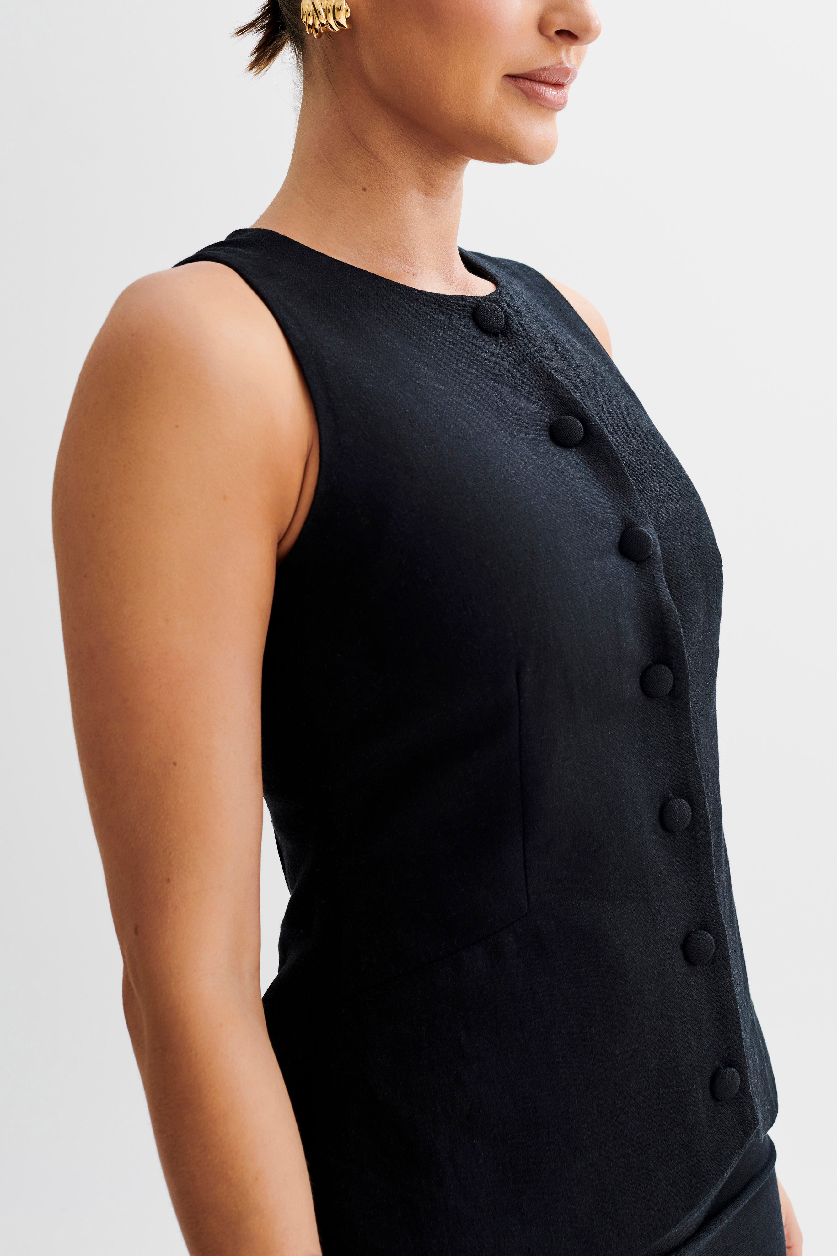 Laurence Sleeveless Linen Longline Top - Black-My Chic Way.All Rights Reserved