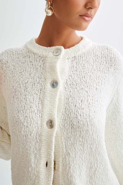 Moira Oversized Boucle Cardigan - White-My Chic Way.All Rights Reserved
