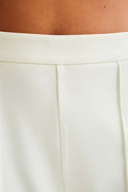 Antonia Pleated Wide Leg Pants - Ivory-My Chic Way.All Rights Reserved