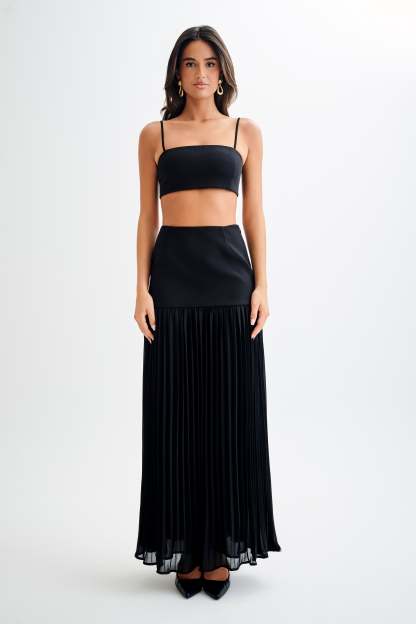 Perry Suiting Crop Top - Black-My Chic Way.All Rights Reserved