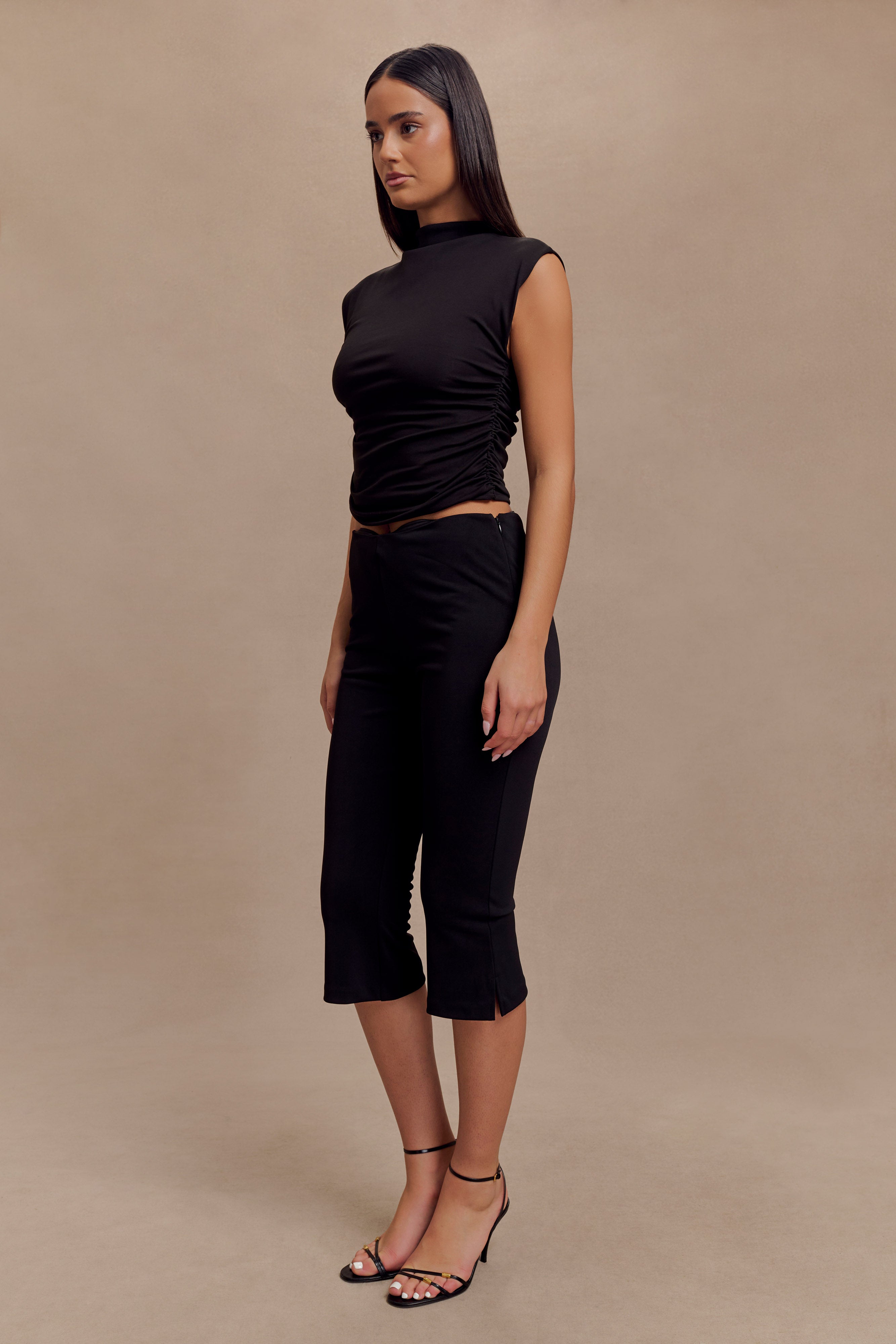 Layla Flared Crepe Capri Pants - Black-My Chic Way.All Rights Reserved