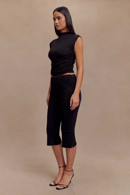Layla Flared Crepe Capri Pants - Black-My Chic Way.All Rights Reserved