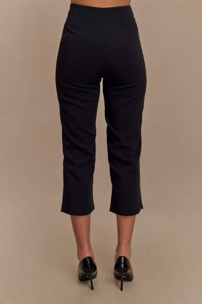 Nola Suiting Capri Pants - Black-My Chic Way.All Rights Reserved