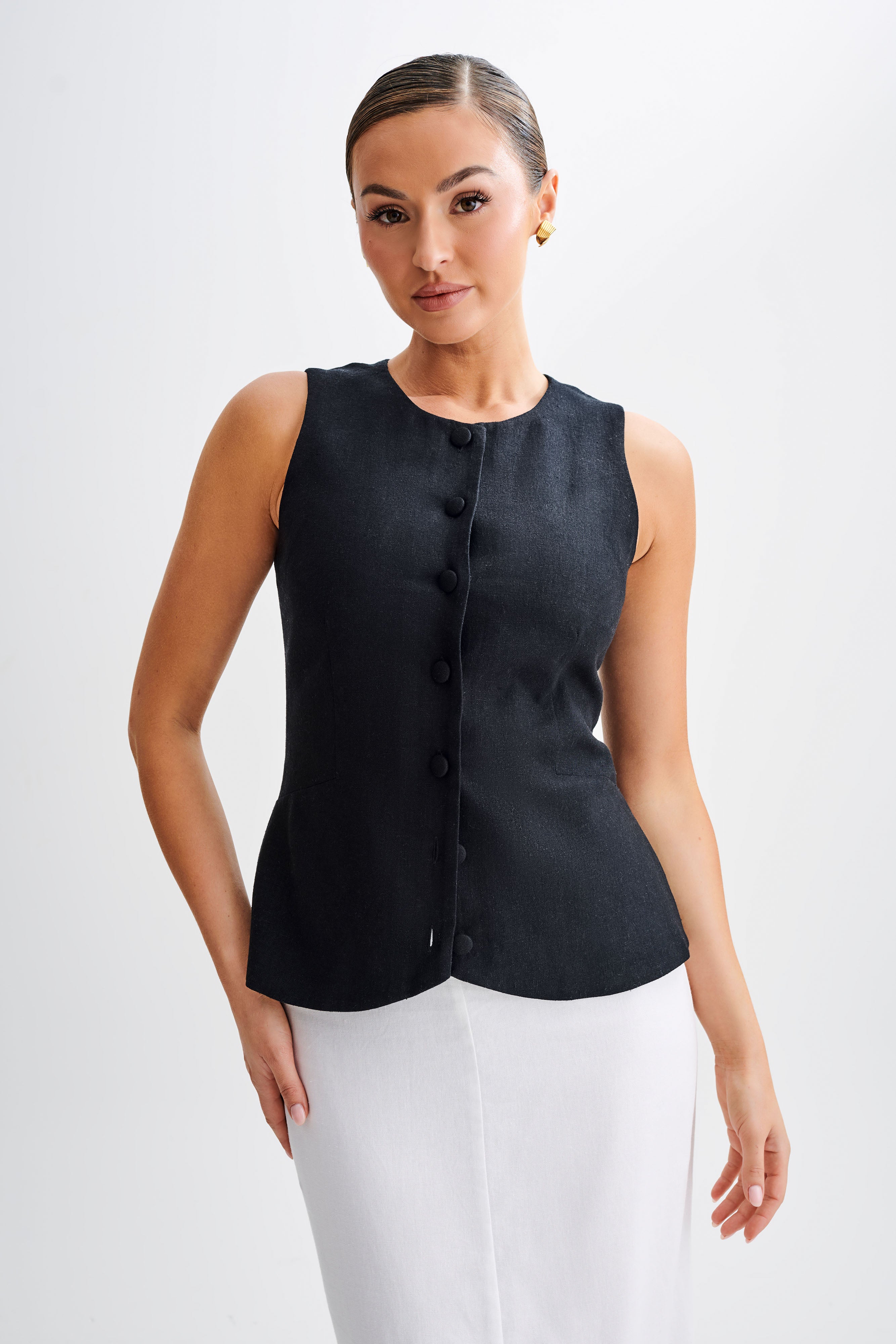 Laurence Sleeveless Linen Longline Top - Black-My Chic Way.All Rights Reserved