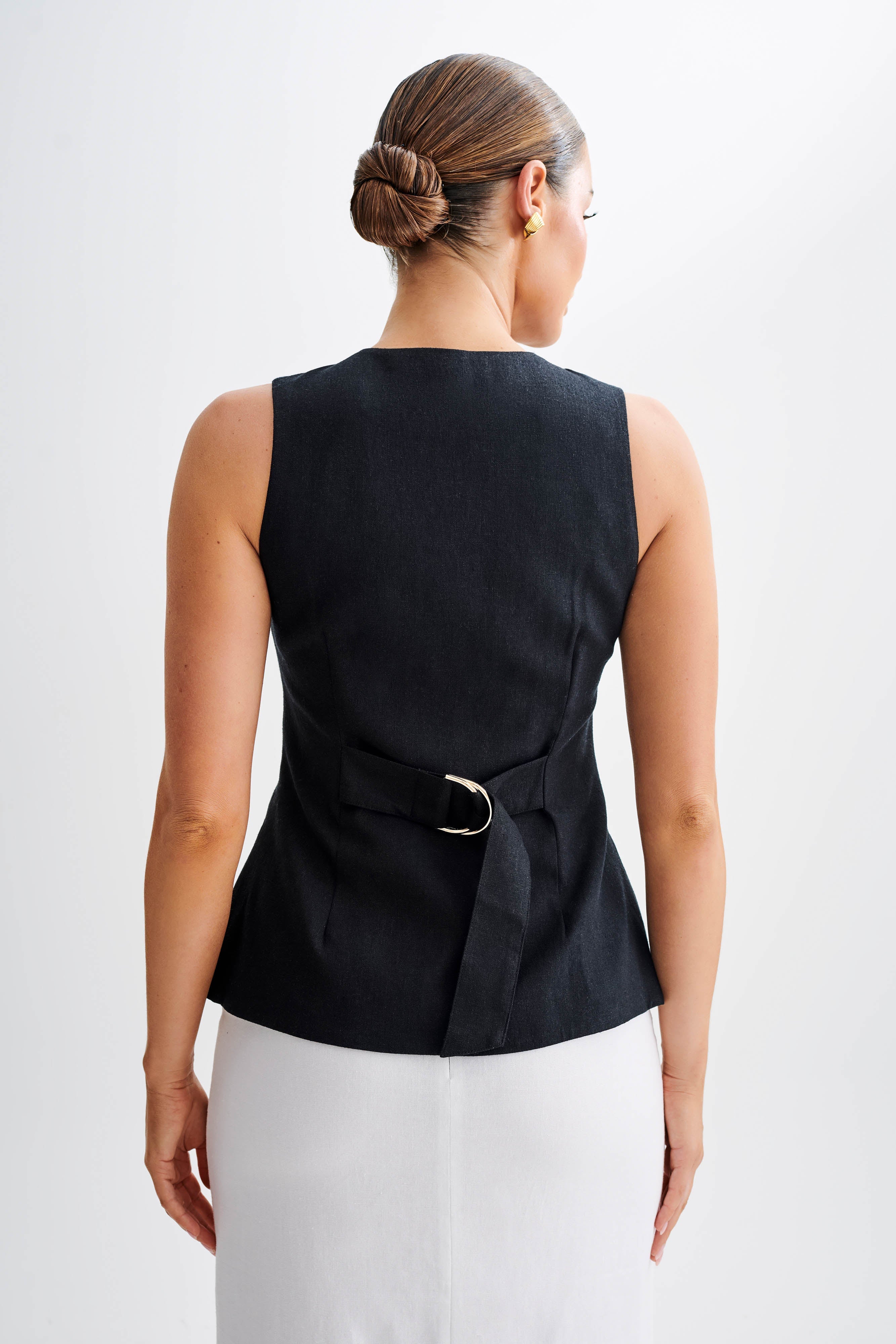 Laurence Sleeveless Linen Longline Top - Black-My Chic Way.All Rights Reserved