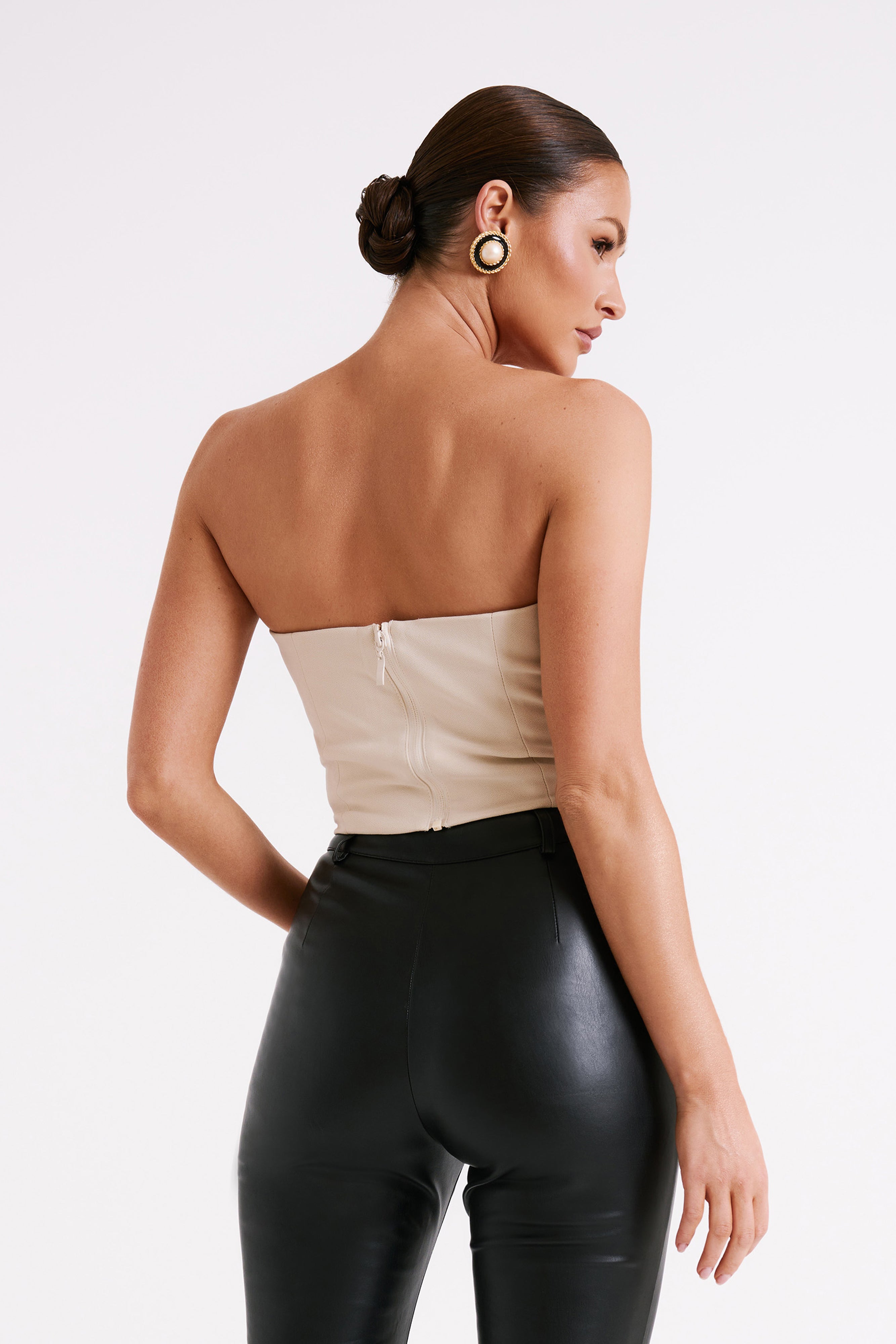 Dahlia Strapless V Corset - Cream-My Chic Way.All Rights Reserved