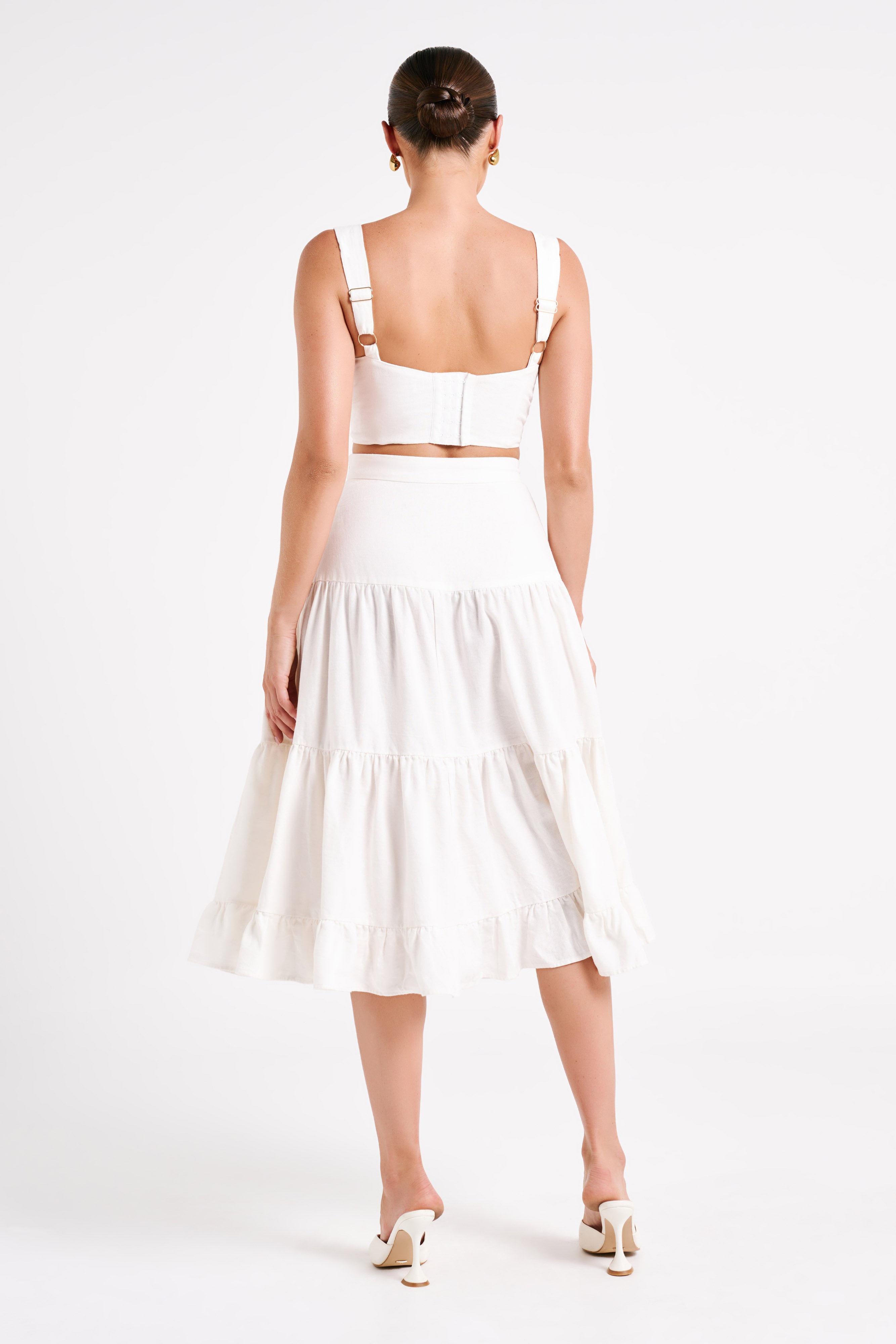 Hilaria Cupped Linen Crop Top - White-My Chic Way.All Rights Reserved