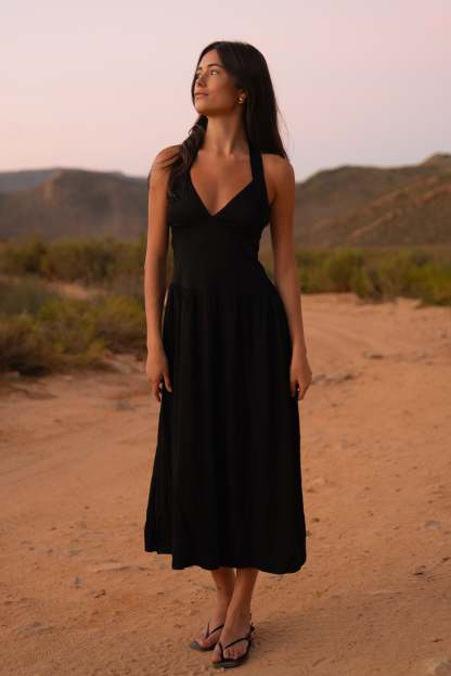Harriette Halter Midi Dress - Black-My Chic Way.All Rights Reserved
