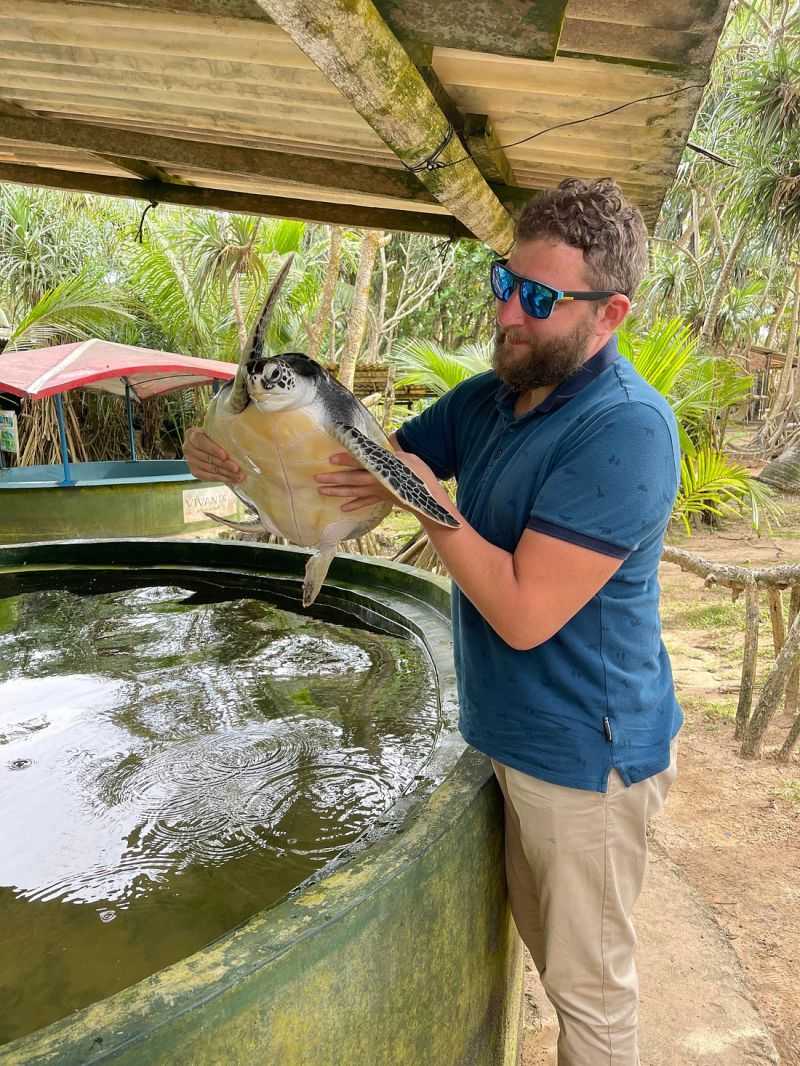 🐢🐢Tajemný modrý kulatý náhrdelník ze želvoviny – jemný šperk k narozeninám pro ženy