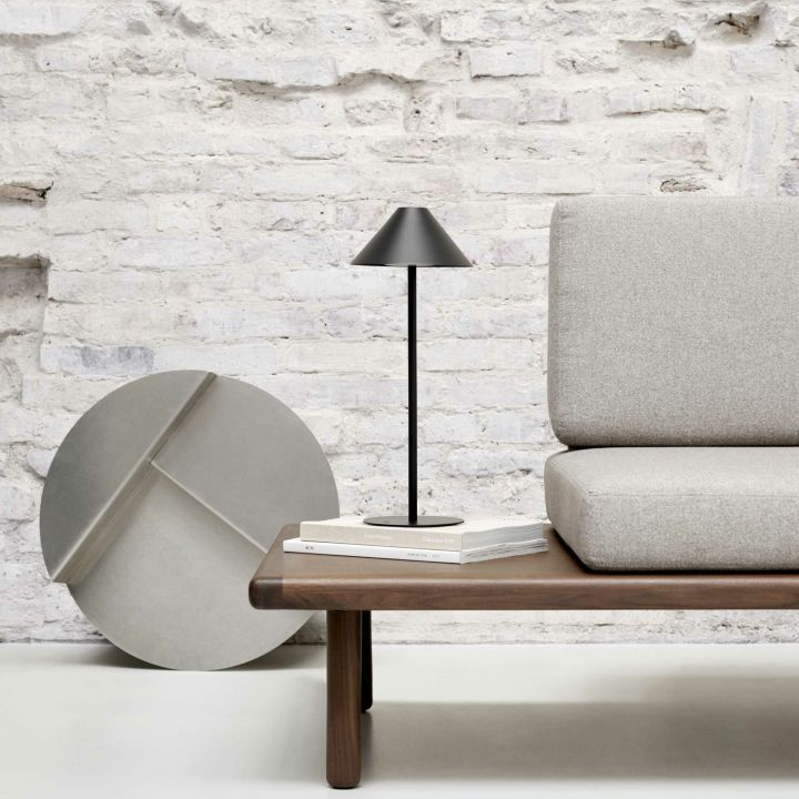 Minimalist Dimmable Touch Table Lamp - Waterproof & Rechargeable Outdoor Light