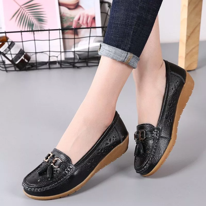 Women's Hollow Soft Leather Breathable Moccasins Sandals