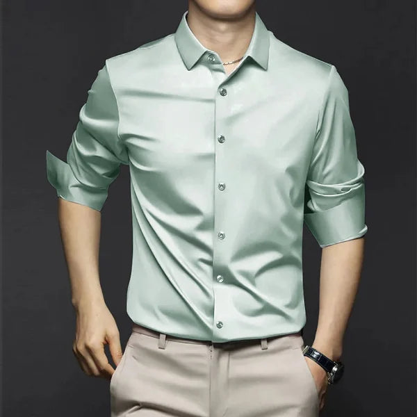 Classic breathable, comfortable and wrinkle-resistant men's shirt