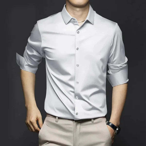 Classic breathable, comfortable and wrinkle-resistant men's shirt