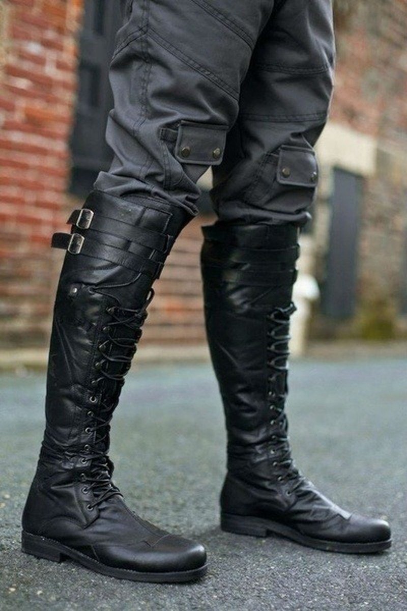 Men's Medieval Knee High Boots Cross Strap Lace Up Shoes Flat Cool Moto Boots Tall Renaissance Boots Fall Winter