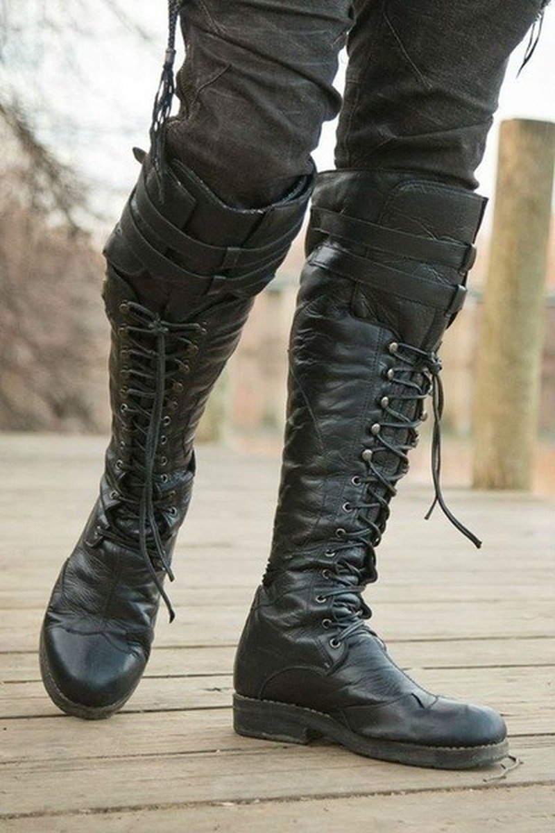 Men's Medieval Knee High Boots Cross Strap Lace Up Shoes Flat Cool Moto Boots Tall Renaissance Boots Fall Winter