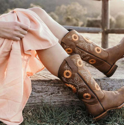 Women's Sunflower Boots Short Boots Embroidered Slope Heeled Casual Boots