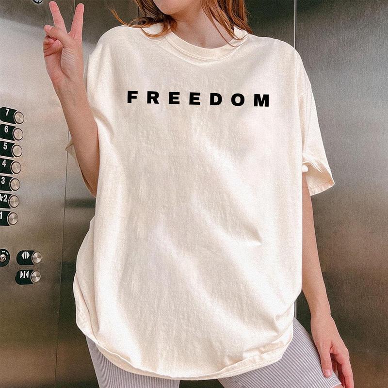 [UNISEX SWEATSHIRT🌟 Freedom Shirt – Timeless Unisex Tee Celebrating Faith, Hope & Everyday Strength
