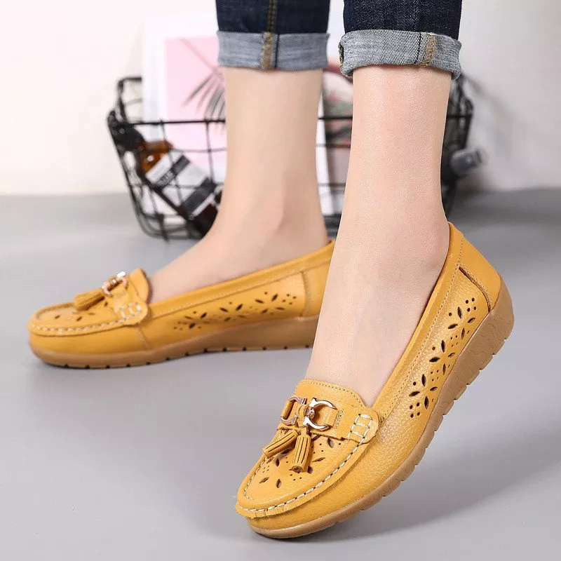 Women's Hollow Soft Leather Breathable Moccasins Sandals