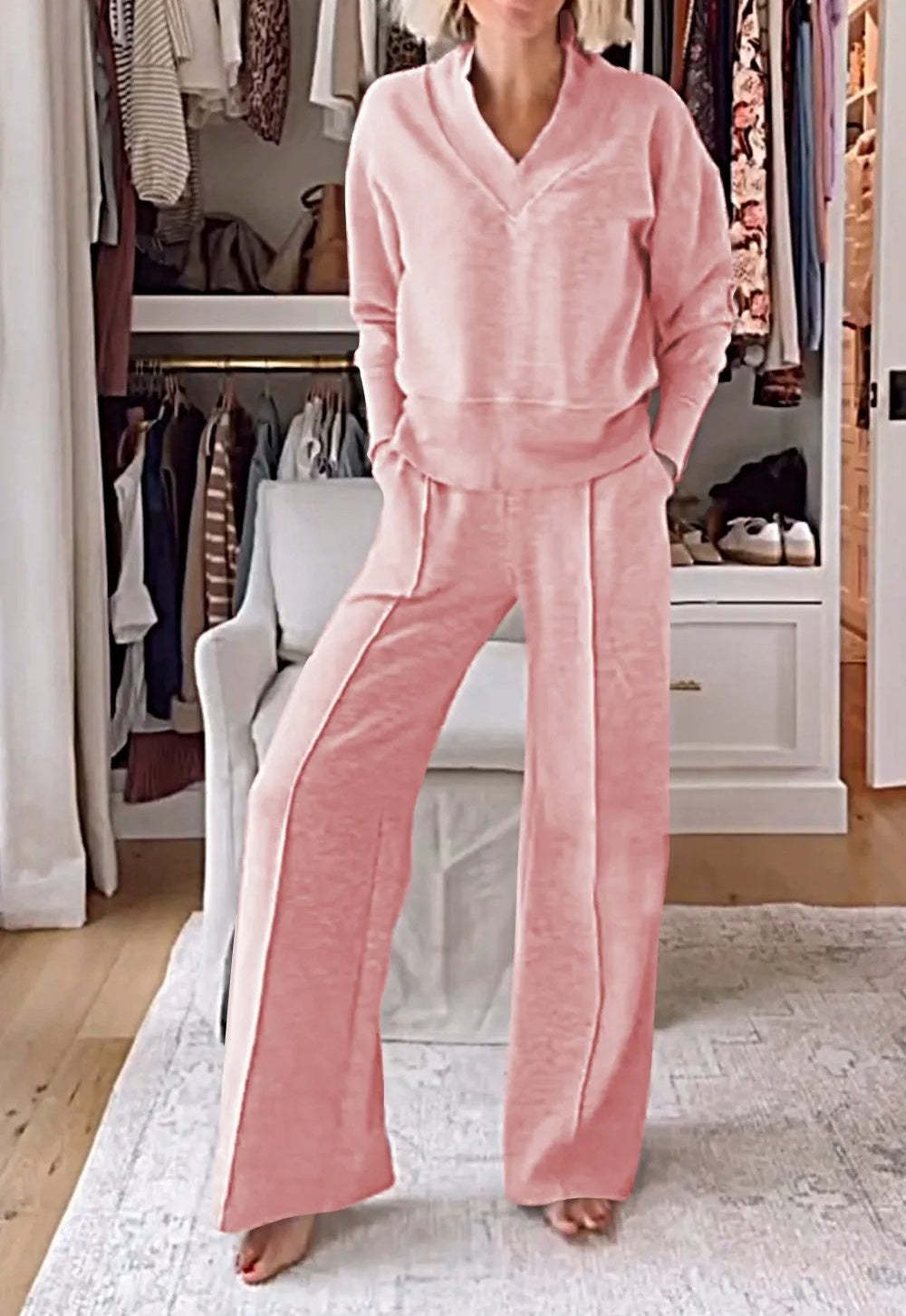 Women's Solid Color V-neck Top & Pants Two-piece Set