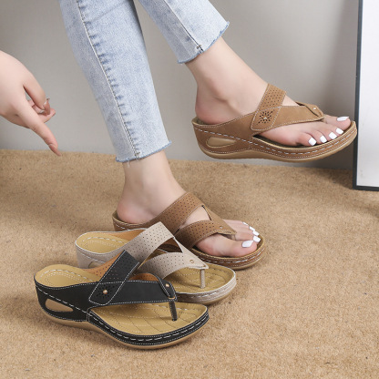 🔥#1 TRENDING SUMMER 🔥 Summer New Hollow Toe Clip Ladies Bone Orthopedic Leather Sandals