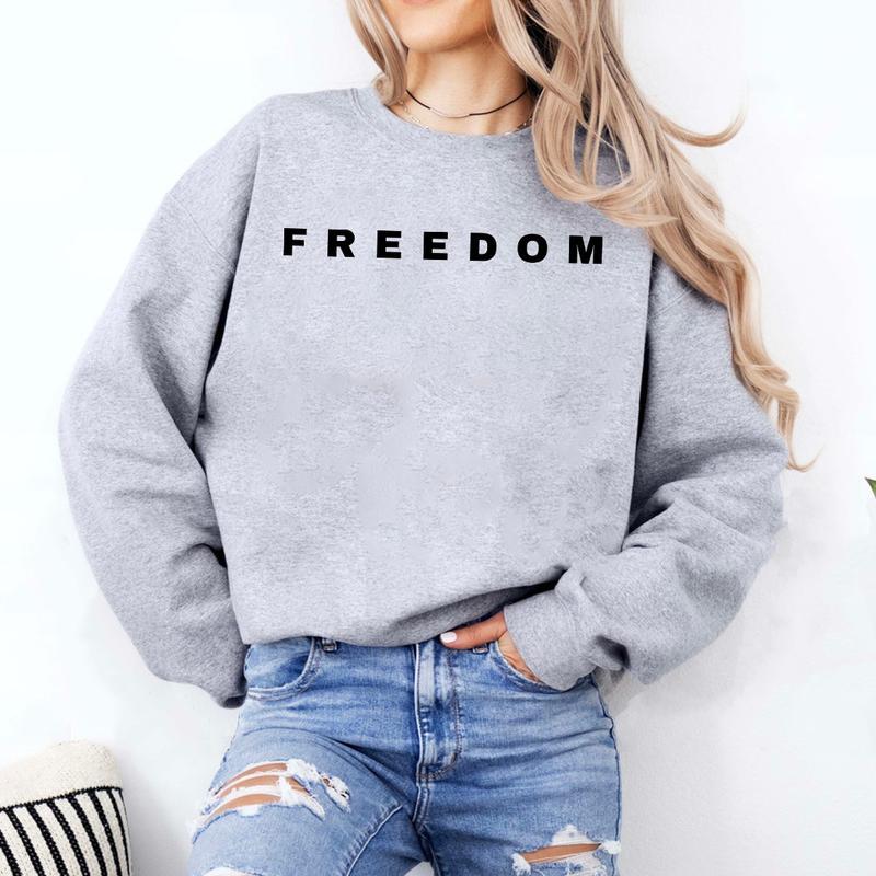 [UNISEX SWEATSHIRT🌟 Freedom Shirt – Timeless Unisex Tee Celebrating Faith, Hope & Everyday Strength