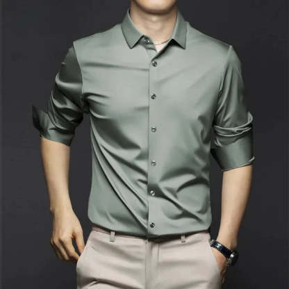 Classic breathable, comfortable and wrinkle-resistant men's shirt