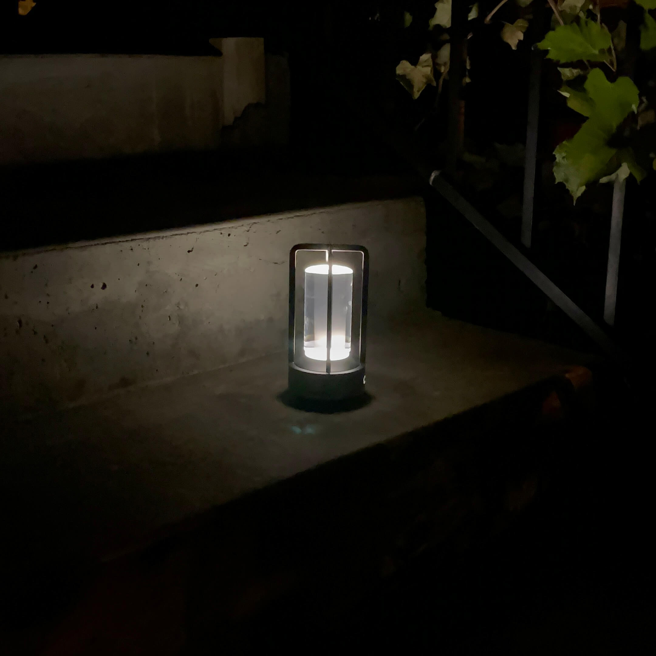 Vintage Cordless LED Lantern Lamp