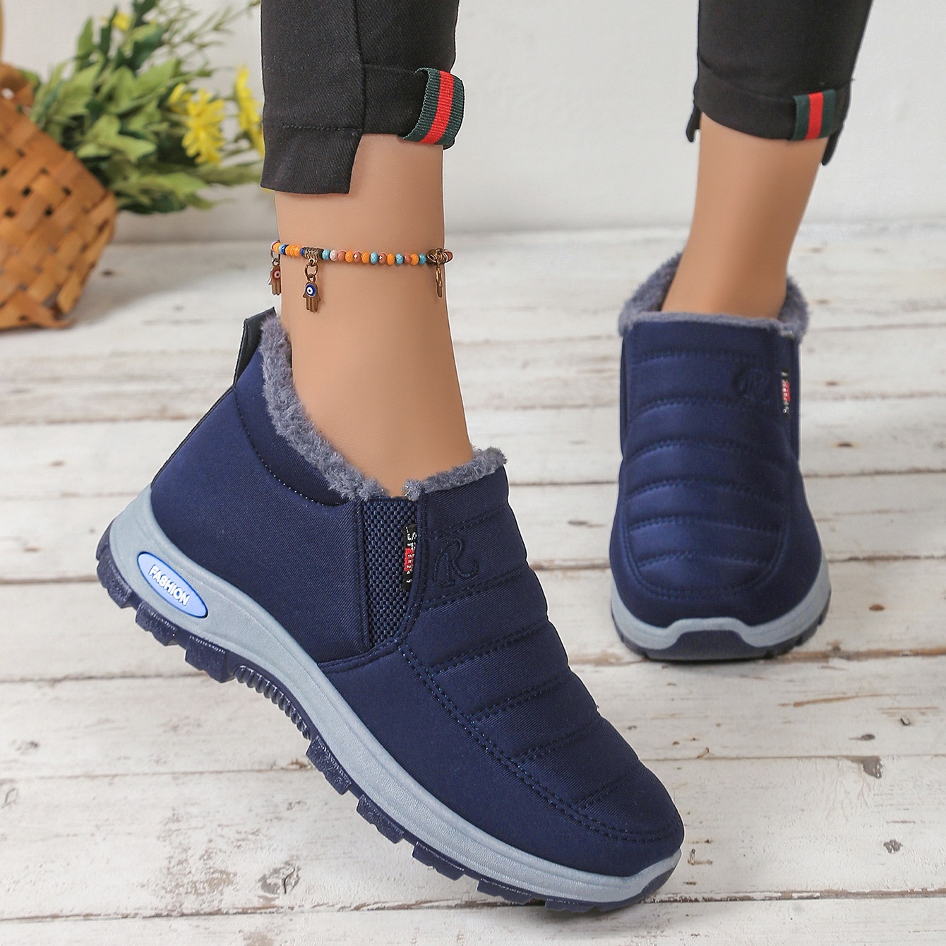 🔥Last Day Promotion 50% OFF🔥 Women's Warm Sheepskin-Lined Boots , Easy To Wear, Comfortable When Walking