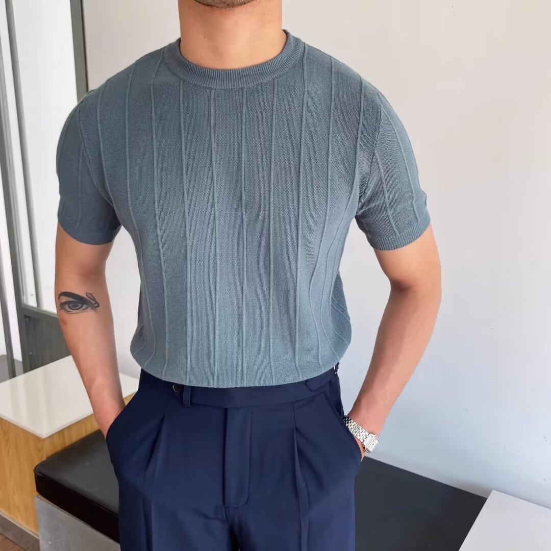 Mens round neck knitted T-shirt