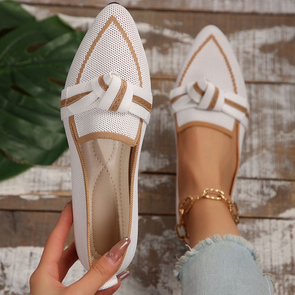 Bow Contrast Trim Point Toe Loafers