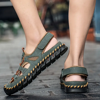 Closed-Toe Outdoor Sandals – Breathable Support for All-Day Walking